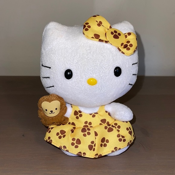 Sanrio Hello Kitty Safari Plush Stuffie - Picture 2 of 8